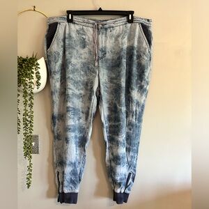 Funky almost vintage ‼️ unique jogger style  waist 22”